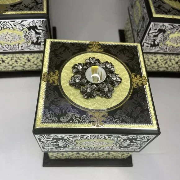 Punch Studio Honey Soap Bars Keepsake Gift Boxes, Soaps are New & Sealed - Picture 1 of 17